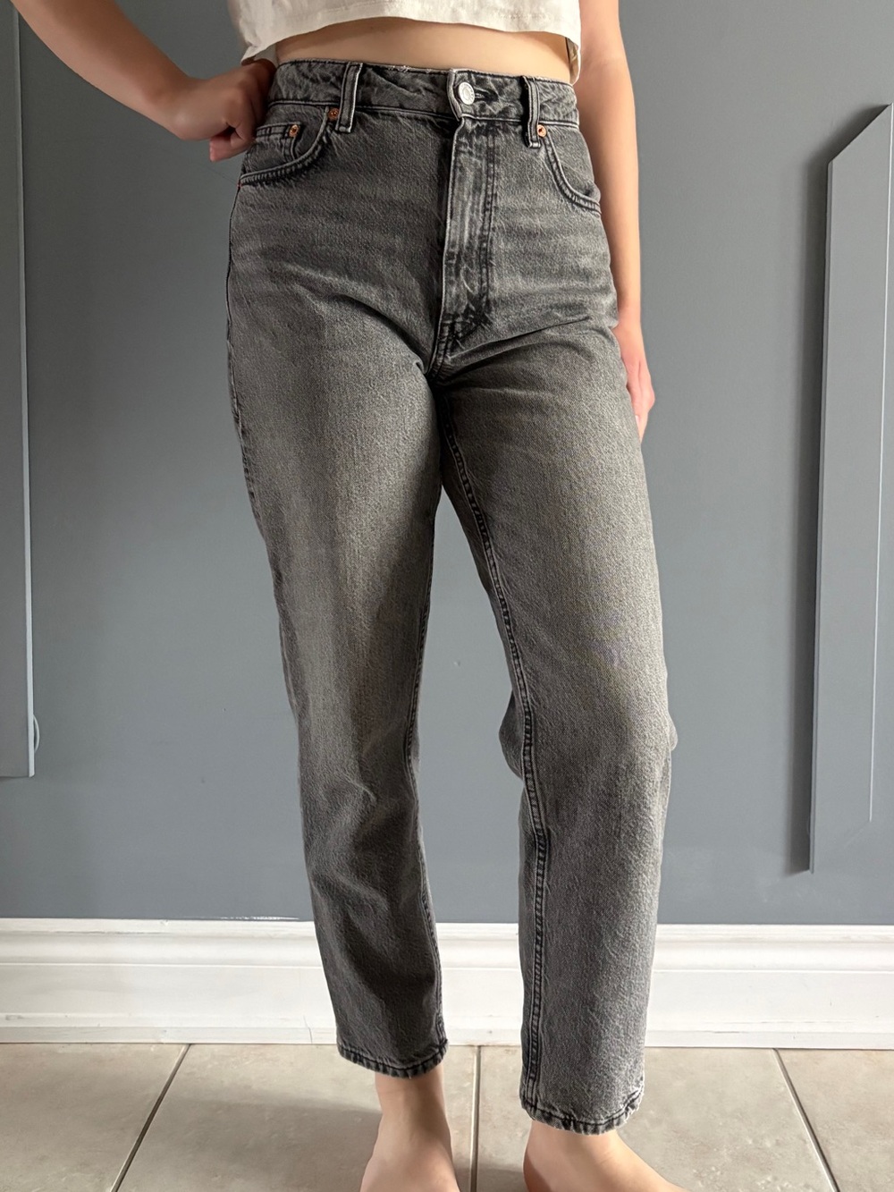 Mango MNG Mom Jeans Grey Wash Size 4
Cotton